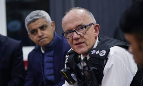 I say both Sadiq Khan and Mark Rowley should be removed from office. Drop a ❤️ retweet and follow me if you agree.