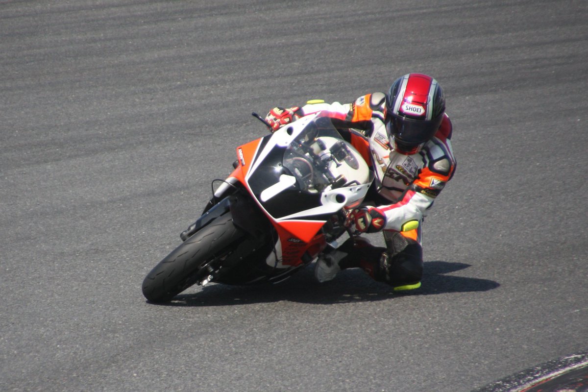 fkmdb770's tweet image. D.O.B.A.R ZERO-4 KAASAKI ZX-4  №１田中稔一選手
予選時の走り
#テイストオブツクバ 
#ZERO4
#ZX4
#TOTフォトコン