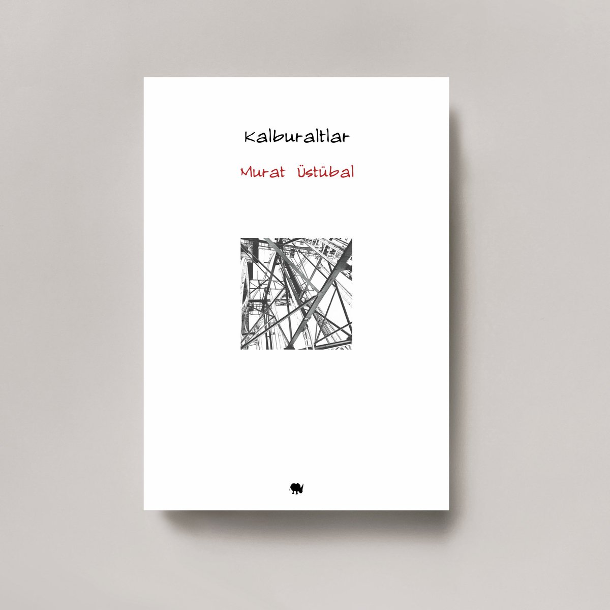 Murat Üstübal’ın yeni deneme kitabı “Kalburaltlar” Orlando Art etiketiyle yayımlandı. Eser toplamda 72 adet basılıp numaralandırıldı. 

12x17 cm boyutlarında ve 20 sayfa hacmindeki eserin kapak fotoğrafı Uygar Asan’a ait.

Sipariş linki: shopier.com/ShowProductNew…