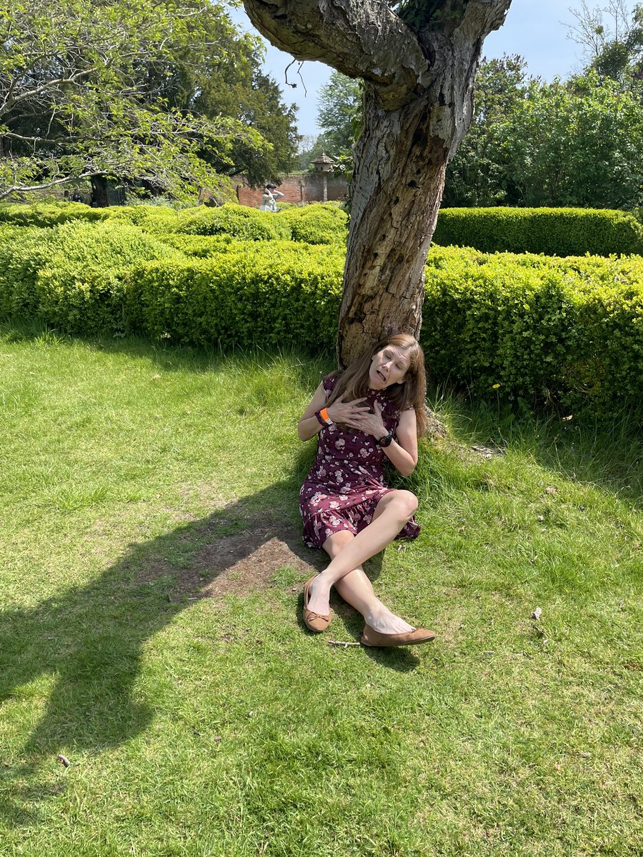 Whiffenpuff's tweet photo. #BBCGhost @WHorsleyPlace funday. 🥰
Fanny at the window
The crinkle crackle wall where Julian and Robin placed chess.
Mary’s outside seating place
Thomas’ tree where he died in a duel.
#GhostFan https://t.co/5gpYtg6kTE