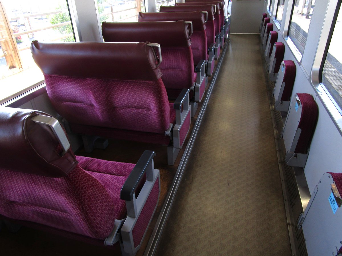 train6022's tweet image. 10日に、ごめん・なはり線のオープンデッキ車に乗りました。やっと乗れて良かったです。

オープンデッキでもアナウンスが聞こえました。

その車内に、中村線のイラストがあり、離れているけど同じ会社だと実感しました。
＃TKT　#土佐くろしお鉄道　#高知県
#ごめん・なはり線