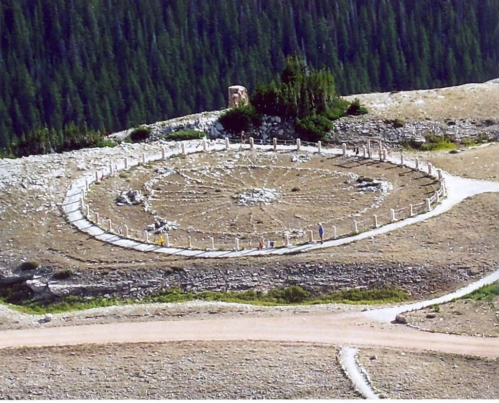 yes, there was a Woodhenge, it served many purposes, even seen in other example such as Medicine Wheel, in Bighorn National Forest Wyoming.

those purposes ranged from calendars to ritual.