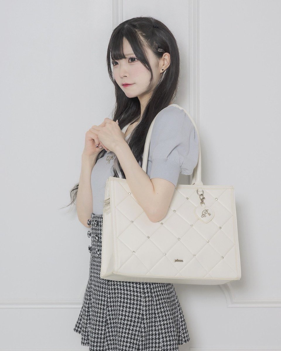 Coming soon 🫧／ pium Summer Collection🐇🤍 ♡ビジューキルティング