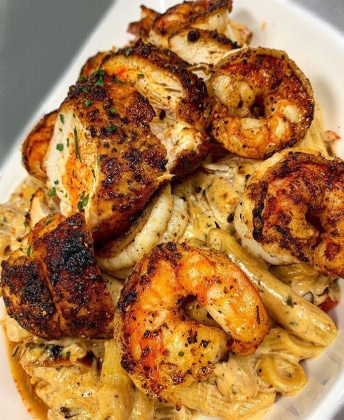 Cajun Shrimp 🍤 and Chicken with Noodles 🍜  homecookingvsfastfood.com 
#homecooking #food #recipes #foodpic #foodie #foodlover #cooking #hungry #goodfood #foodpoll #yummy #homecookingvsfastfood #food #fastfood #foodie #yum