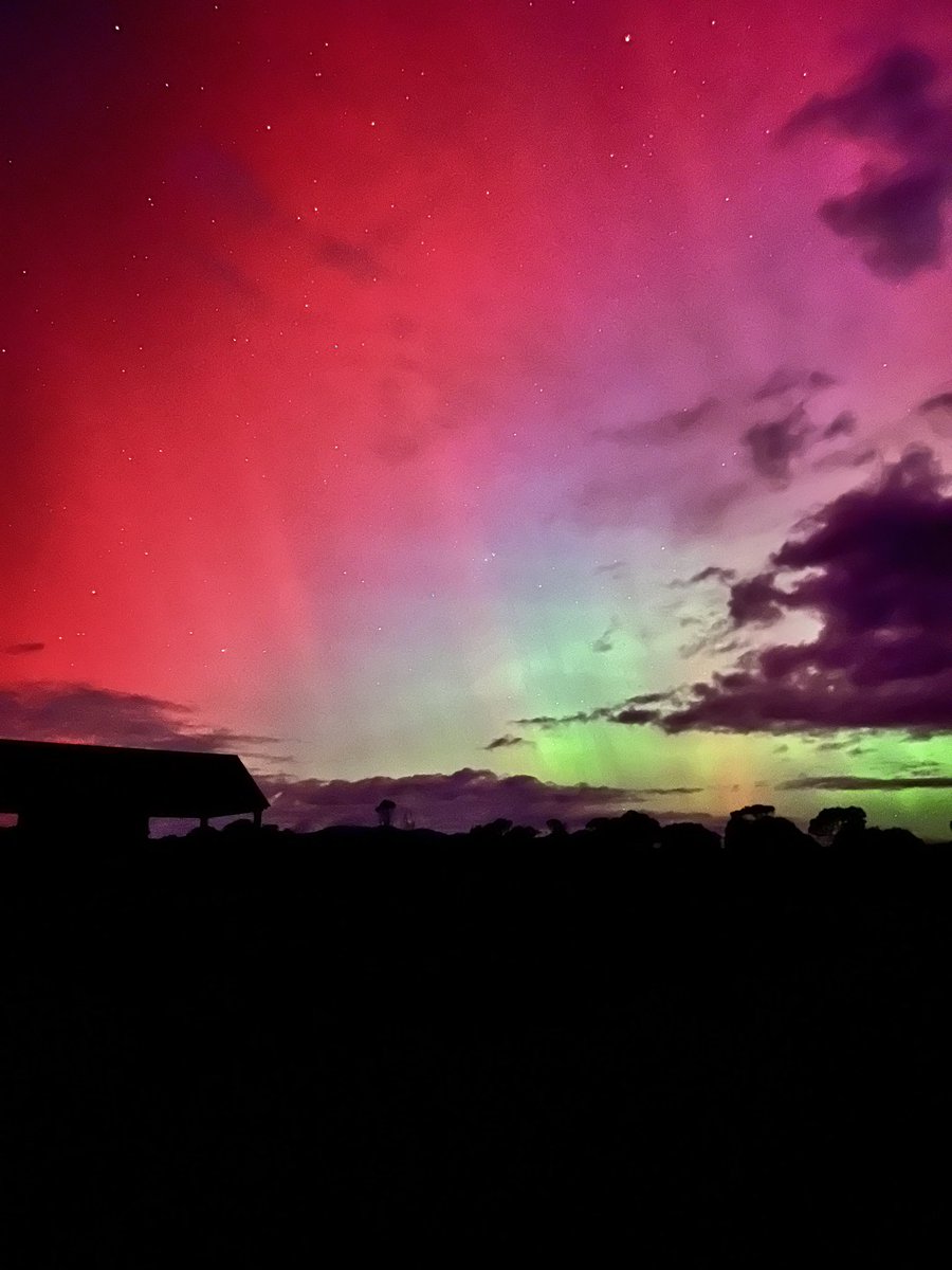 Who knew there was such a thing as #SouthernLights 😉 of course I did and how lucky am I to see them #tasmania