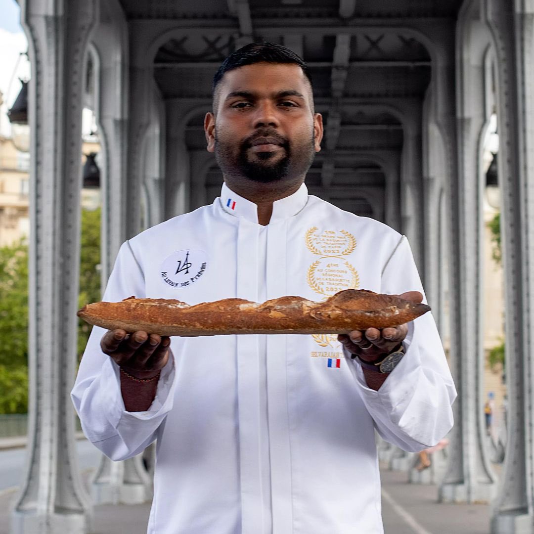 💫 Baker becomes first Eelam Tamil Olympic torchbearer 

Tamil baker Tharshan Selvarajah, who arrived in France from Sri Lanka in 2006, will be the first Eelam Tamil to carry the Olympic torch at this year’s relay. 

tamilguardian.com/content/baker-…