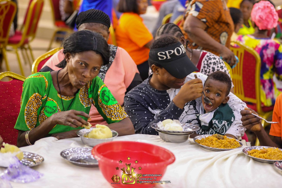 Apostle Johnson & Dr. Lizzy Suleman Free Food 🍲🍜🍛 Restaurant Still Continues... Every Saturday At The Omega Fire Ministries Headquarters, Auchi, Edo State🇳🇬 #FreeFood #JolizKitchen #ApostleSuleman