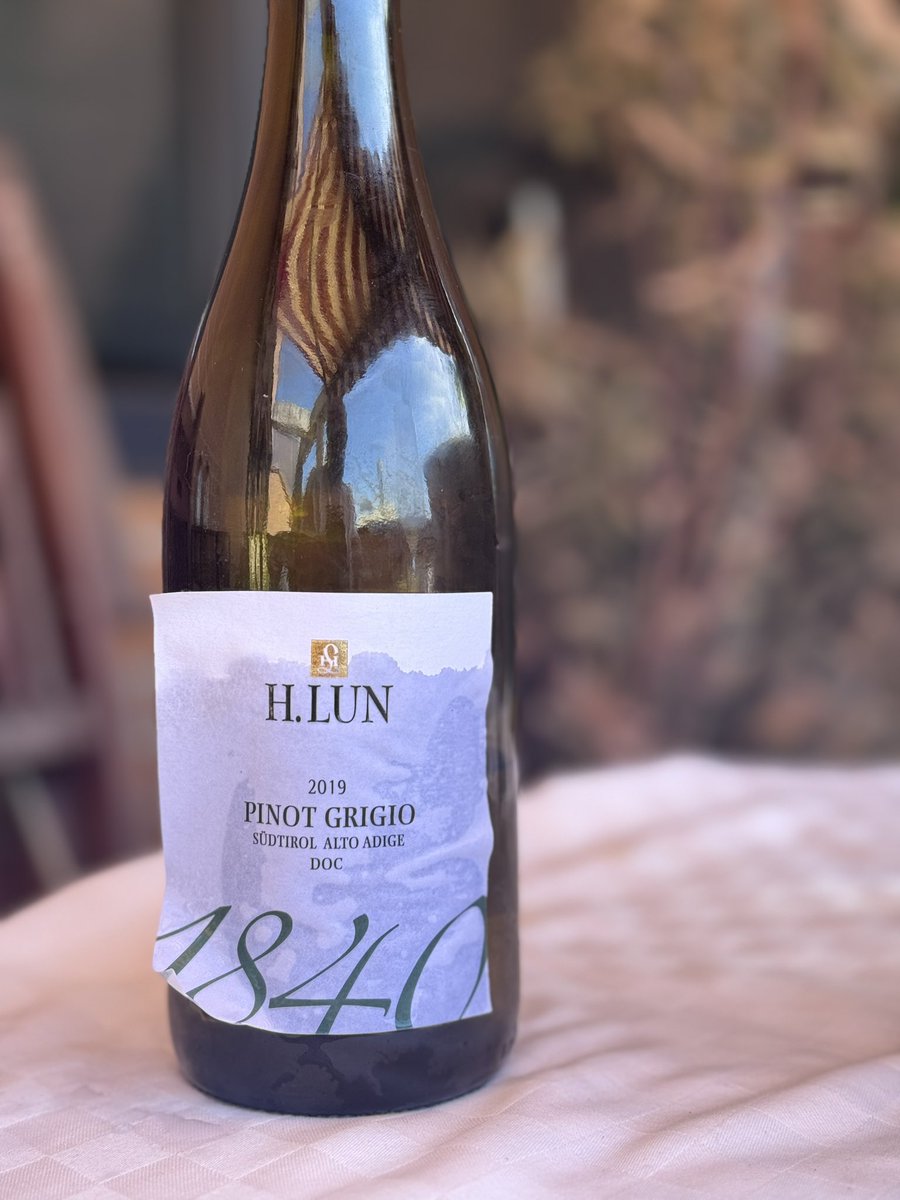 DrRaulCordoba's tweet image. Riquísimo este Pinot Grigio del #SudTirol #AltoAdige “H.Lun”