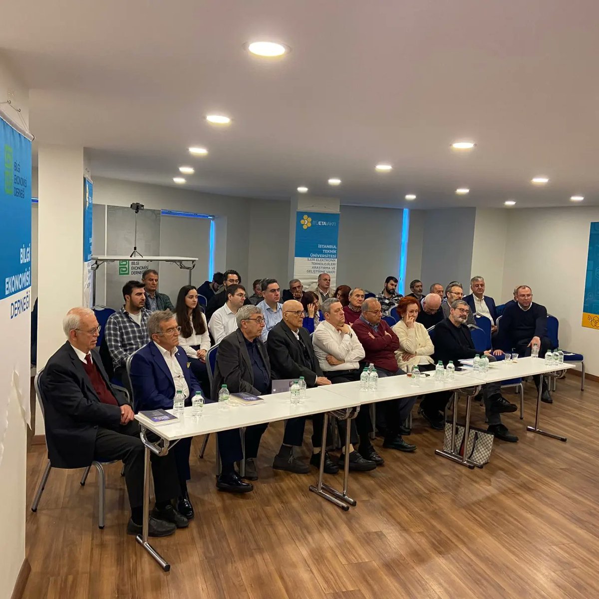 Serhat Özeren tweet media