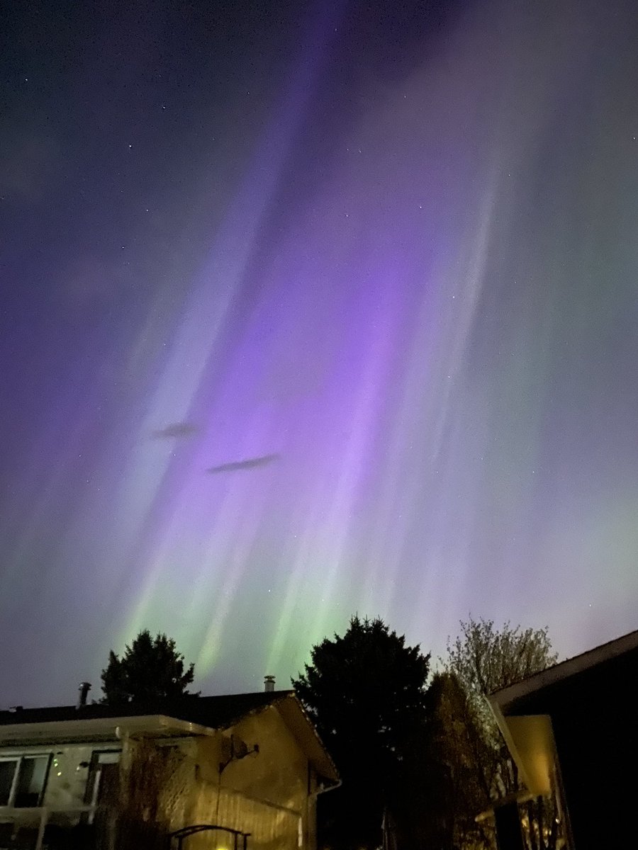 PrimroseRob's tweet image. #Auroraborealis 

Got a few pictures of the light show last night around 3 am. 
Unusual as they were in the west and south.