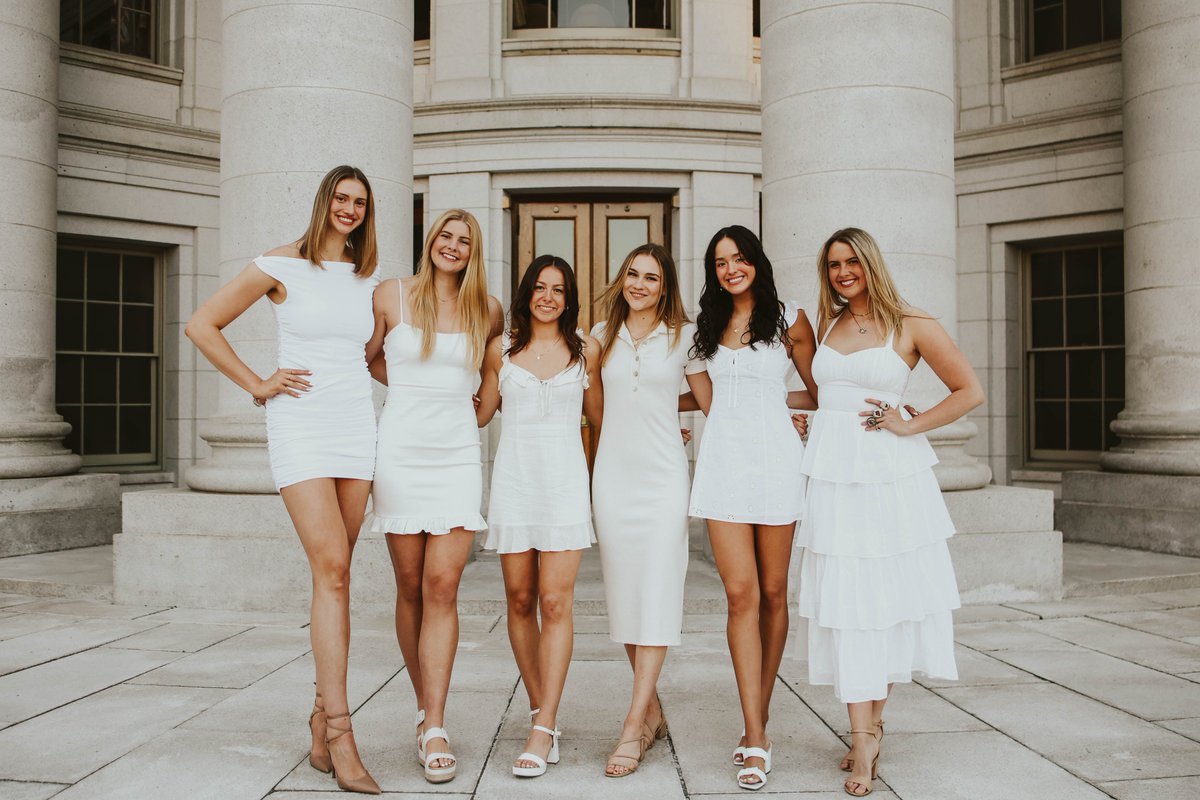 BadgerVB's tweet photo. ✨ 𝙂𝙧𝙖𝙙𝙪𝙖𝙩𝙚𝙙✨ https://t.co/s2nxiaaaeJ