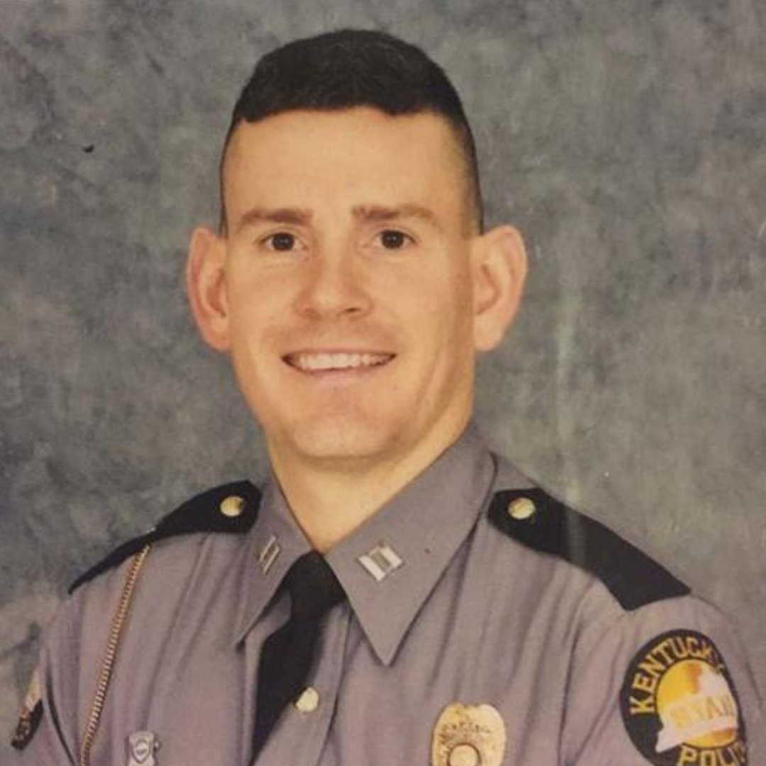 From patrolling to pathology, retired @kystatepolice trooper JB Bradley proves it's never too late to chase your childhood dreams. After serving in law enforcement for 21 years, today, he will graduate from @UKYMedicine. → go.uky.edu/JBBradley