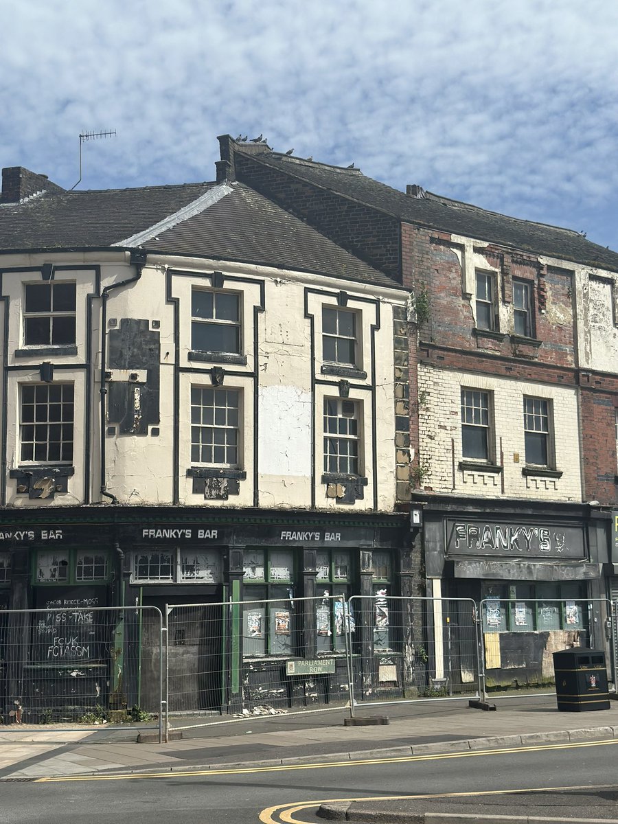 techguy112's tweet image. It just caught my eye when popped to Hanley. #hanley #stoke