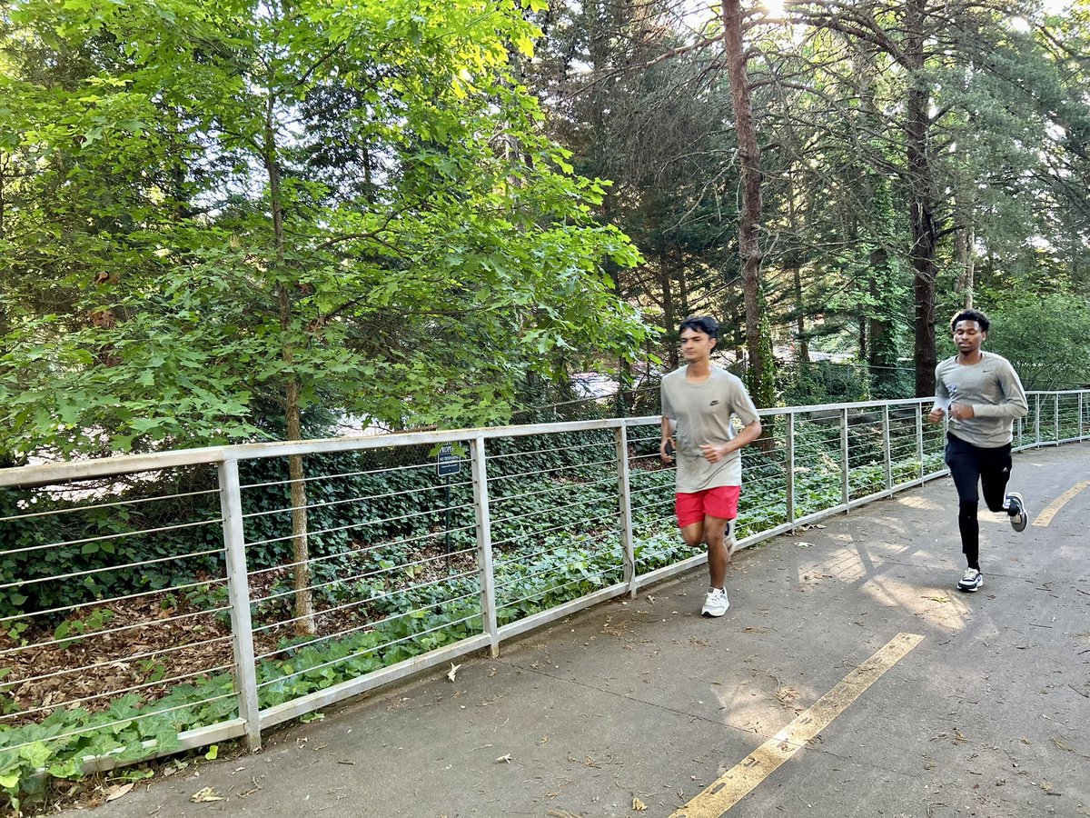 mphsmt's tweet photo. #MPHSMT Captains @javiabautista  &amp; @JamaylDuck are in Atlanta this weekend for some fun soccer. Of course, they had to get an early 2-mile run in before. 

Today, they’ll be training in Atlanta and also attending the Atlanta United vs D.C. United match tonight! #opportunities https://t.co/r5LT0lCMtE