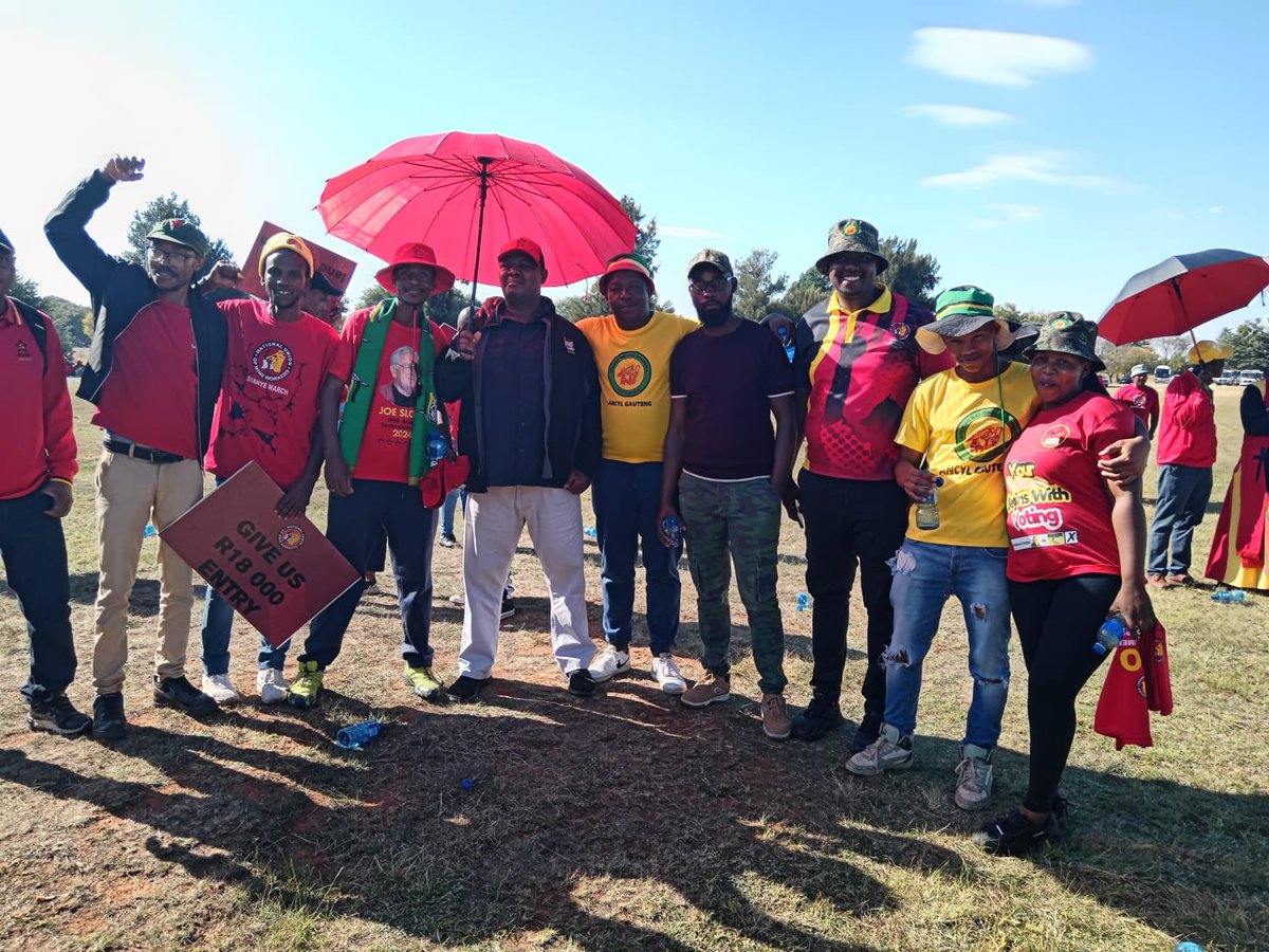 SACP Gauteng Provincial Secretary, Cde Jacob Mamabolo, with YCLSA Ruth First Brigade at the NUM March. #SACPGPRedBrigadesOnTheGround #LetsDoMoreTogether #VoteANC #COSATU #SACPatwork #YCLSAatwork