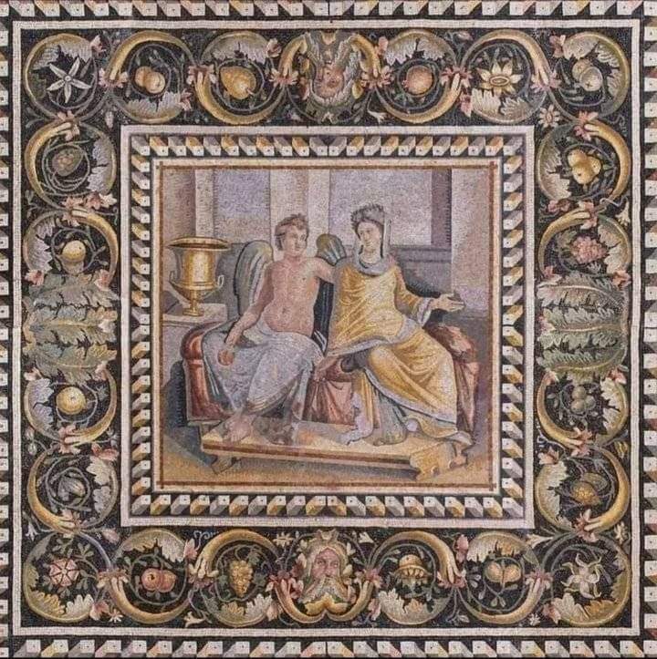 Antep'teki arkeolojik kazılarda ortaya çıkarılan yaklaşık 1800 yıllık mozaik. Yunan mitolojisindeki Eros ile Psyche tasvir edilmiş. Psyche, Milet kralının üç kızından biridir ve güzelliği dillere destandır.