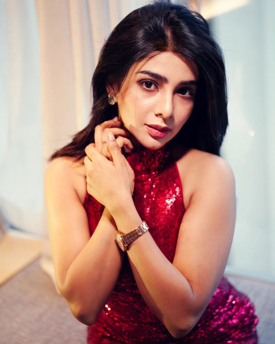 OnlyHeroines's tweet image. #PavithraLakshmi 💖✨