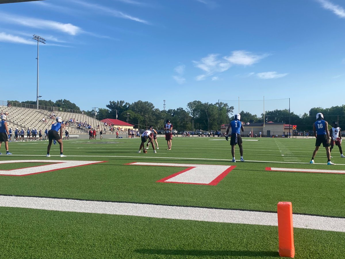 The Dawgs are in SQT 7 on 7 action this morning in Kilgore and drop a heartbreaker to Tyler Chapel Hill in game 1, 30-28. Two more pool games to play—next game at 9:20 vs. Lindale! #PACT @dctf