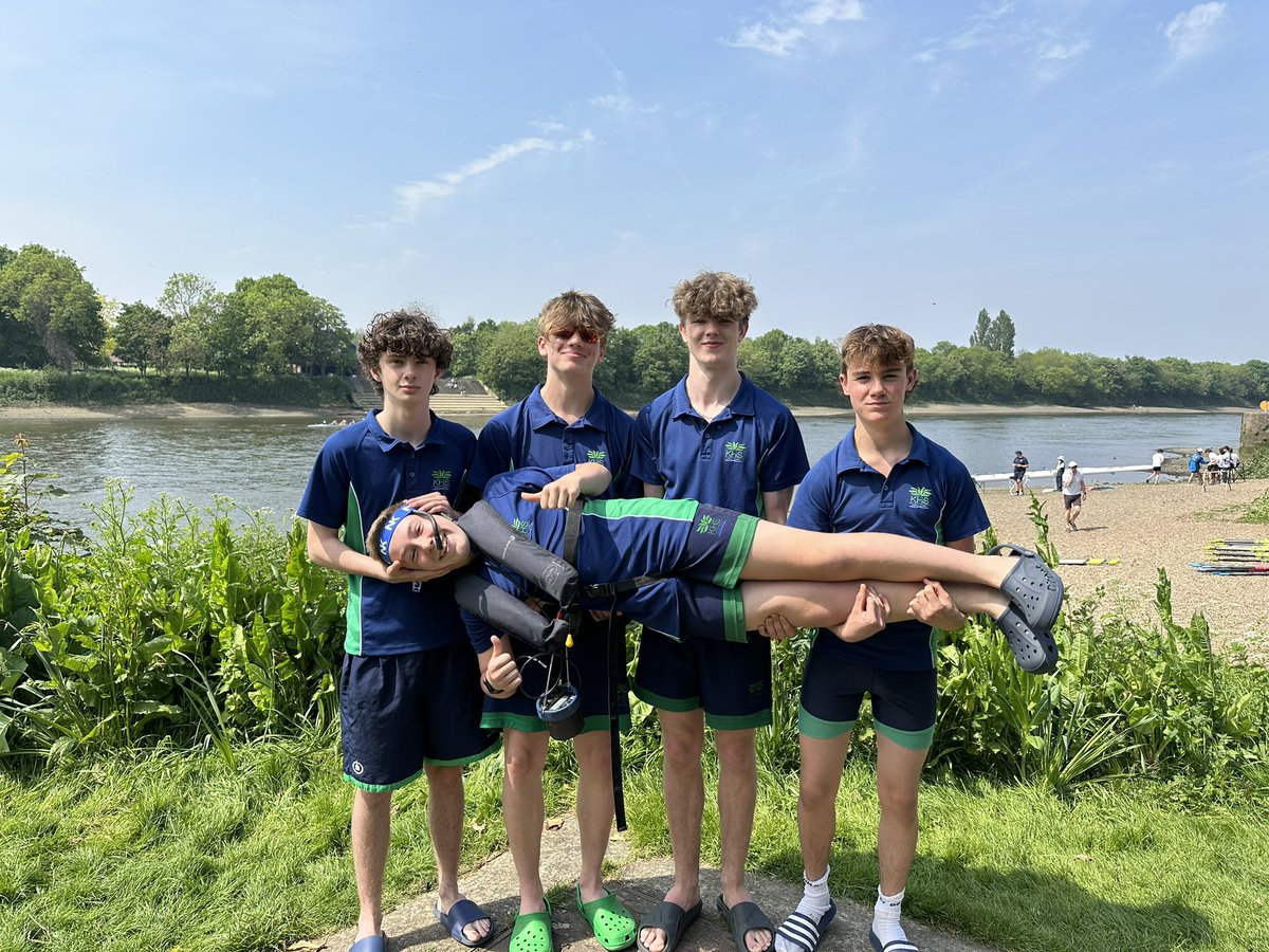 Great to have new J15 recruits racing with us this term! Getting behind the #kewtherowing project! <a href="/KewHouseSchool/">Kew House School</a>