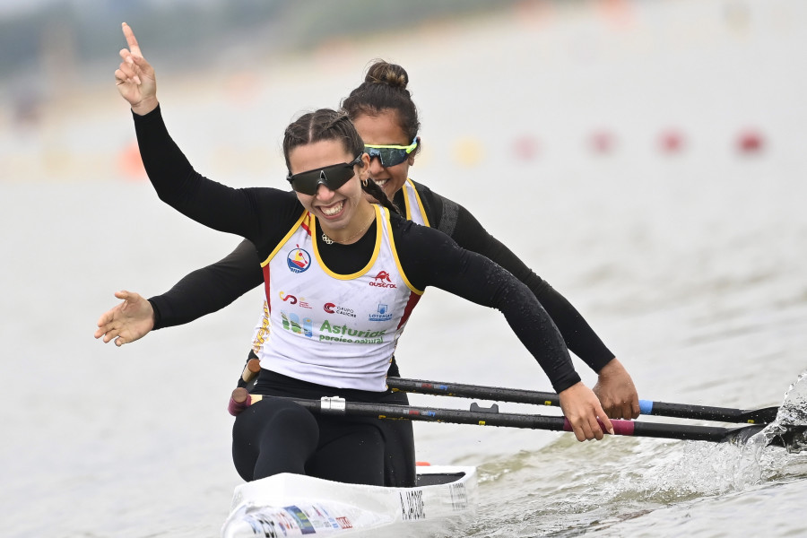 #PiragüismoSprint. World Cup de Szeged.

🥇El C2-200 de Antia Jácome y María Corbera. ¡ENOOORMEEES!
🥉El K2-500 de Marcus Cooper y Adrián del Río.
4º en C1-500 de Pablo Crespo