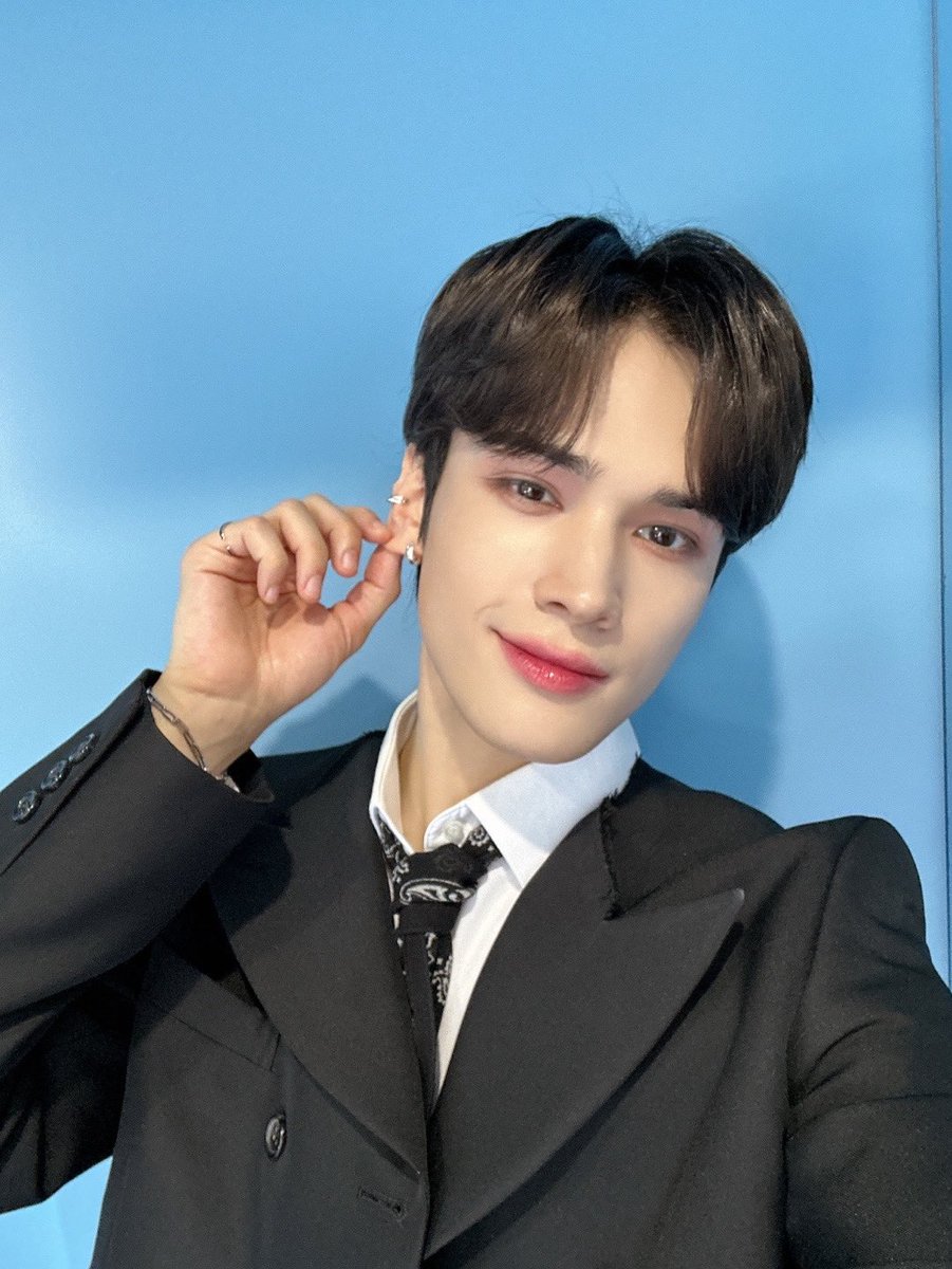 BDU4official's tweet photo. [📷]

KCON JAPAN 2024 완료 되었습니다~ 지켜봐줘서 감삼따!!! ✨💛🫶🏼🍀

#BDU #비디유 #JAYCHANG #제이창 #ジェイチャン https://t.co/Uhq3Ehmtcu