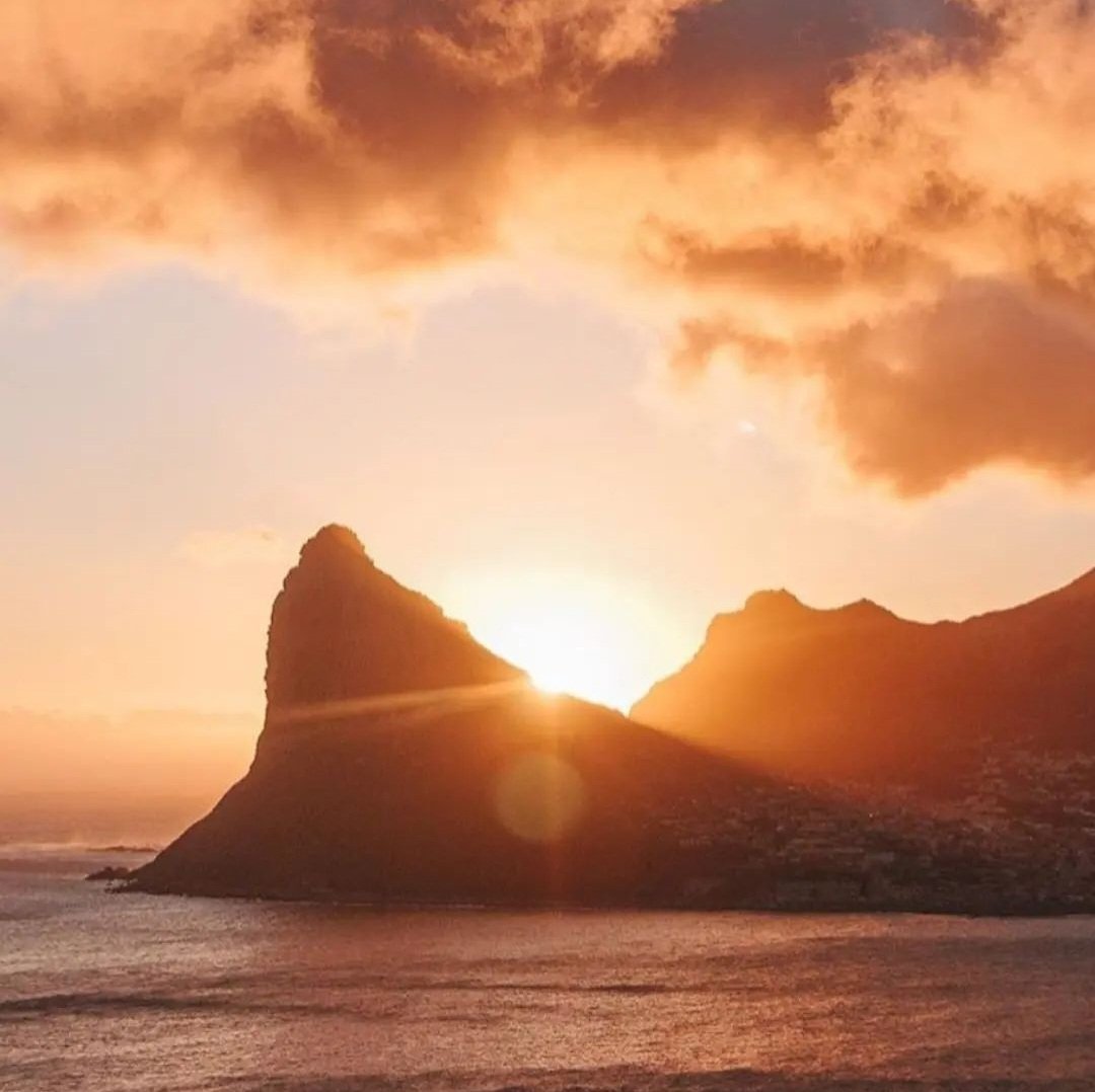 What's your weekend plans? Share your sunset pics.
chapmanspeakdrive.co.za 

#chapmanspeakdrive #chapmanspeak #chappies #DiscoverHoutBay #houtbay #IAMCAPETOWN #capetown #lovecapetown #southafrica #shotleft #discoverctwc #TravelMassiveCT #TravelMassive #TravelChatSA #nowherebetter