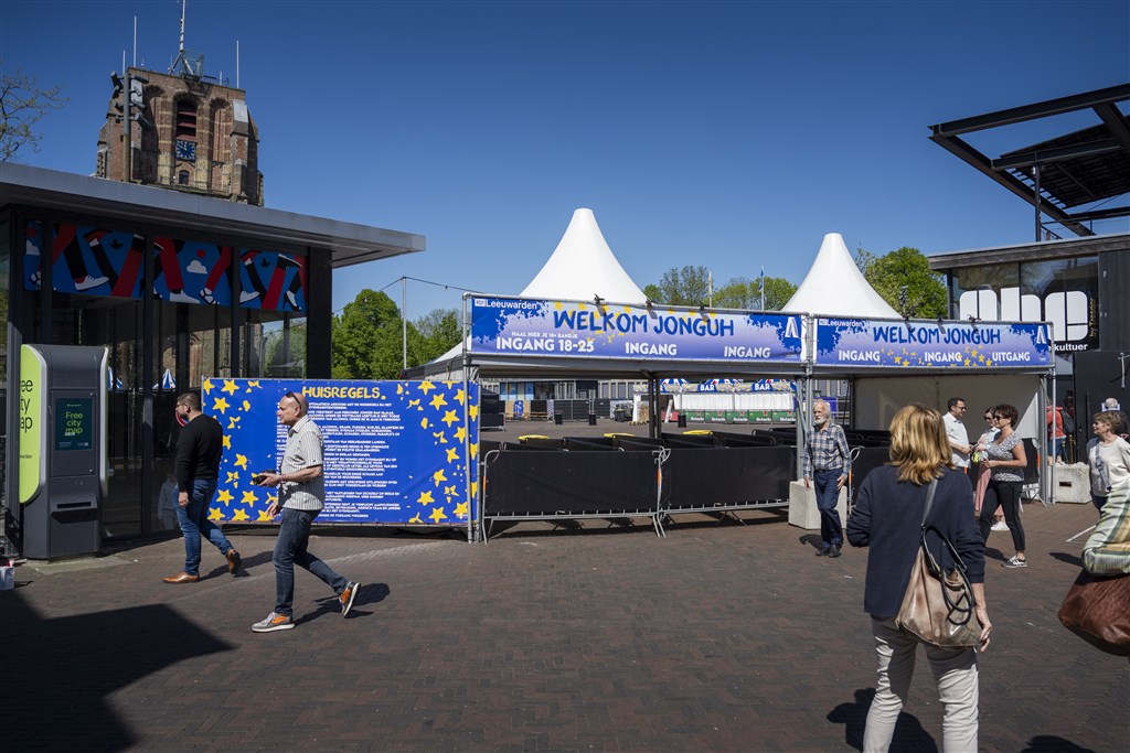 RTLnieuws's tweet photo. Bekijk om 16.00 uur de extra uitzending van RTL Boulevard over het songfestival en de diskwalificatie van Joost Klein https://t.co/ieQdVk5XpN https://t.co/bpYB9HxXMl