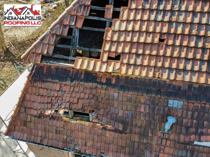 Is your property in #Indianapolis, IN suffering from storm damage? Indianapolis Roofing LLC offers quick response times, comprehensive repairs, and quality workmanship to restore your roof effectively. Contact us today for reliable storm damage repair services. #StormDamageExpert