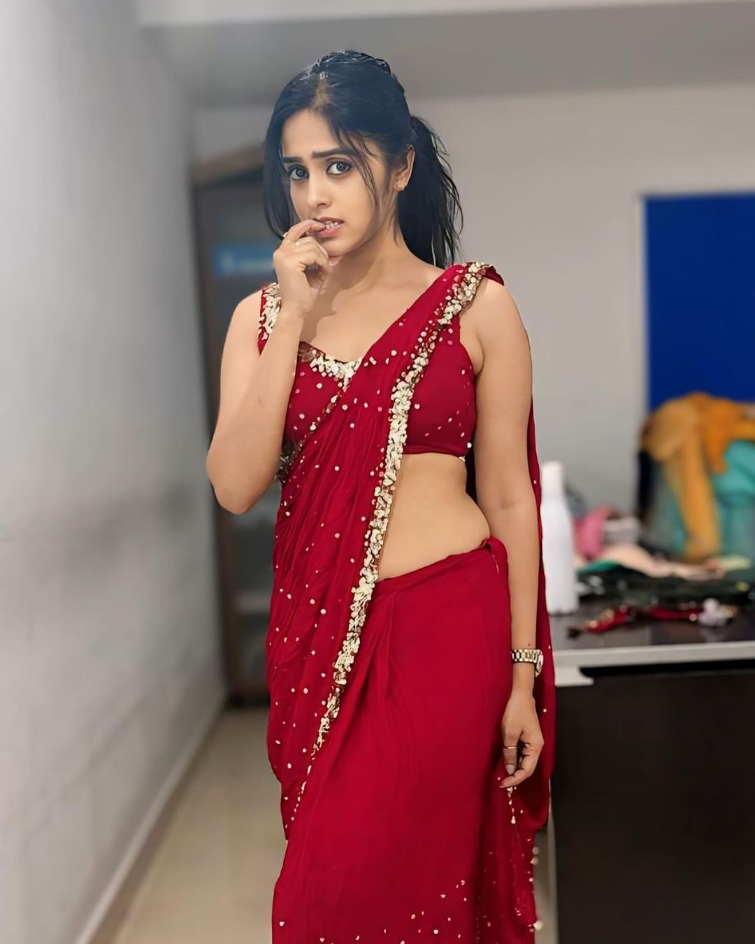 GNTYQ2QWEAASG4k?format=jpg&name=large