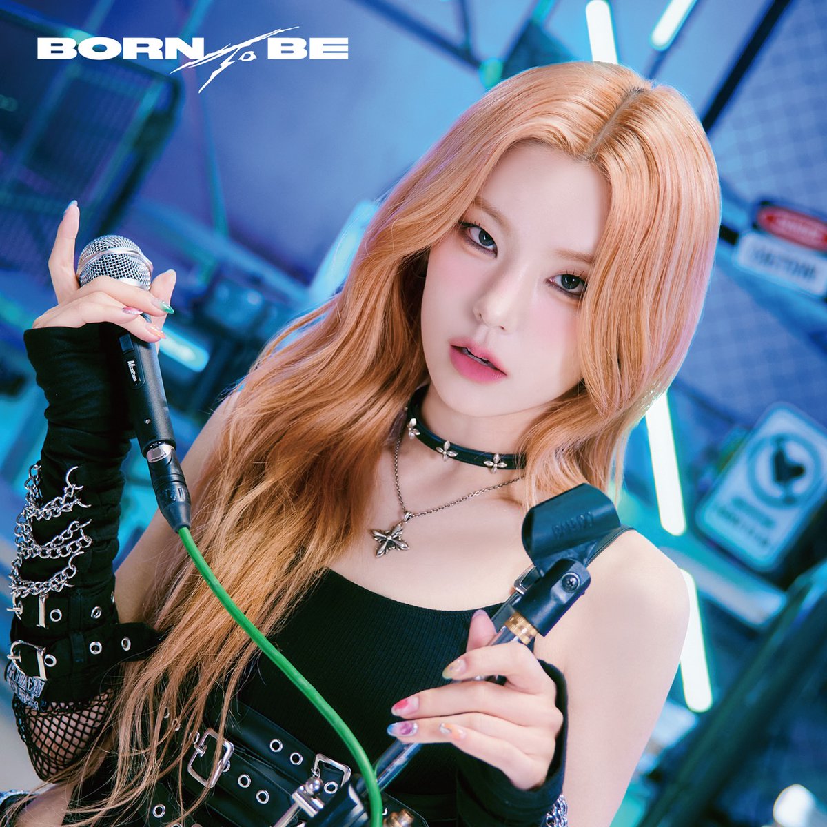 ITZY 2ND WORLD TOUR ＜BORN TO BE＞ in JAPAN

D-4

#ITZY #BORN_TO_BE #MIDZY
#ITZY_2ND_WORLD_TOUR