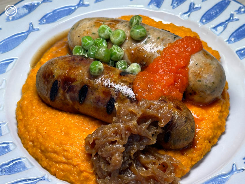 readthecloud's tweet image. ใครไป #พังงา ต้องแวะร้าน Catch and Co. ที่นี่มีสารพัดเมนูจาก #ปลาไทย ที่ใช้ปลาทั้งตัวอย่างคุ้มค่า เป็นยิ่งกว่าโชว์รูมปลาไทย ทั้งออกเรือหาปลาเองและให้เราเลือกปลามาปรุงได้ตามใจ แถมทำให้คุณได้รู้จักปลาไทยชนิดใหม่ ๆ มากขึ้นกว่าเดิม #FullCourse readthecloud.co/catch-and-co-p…