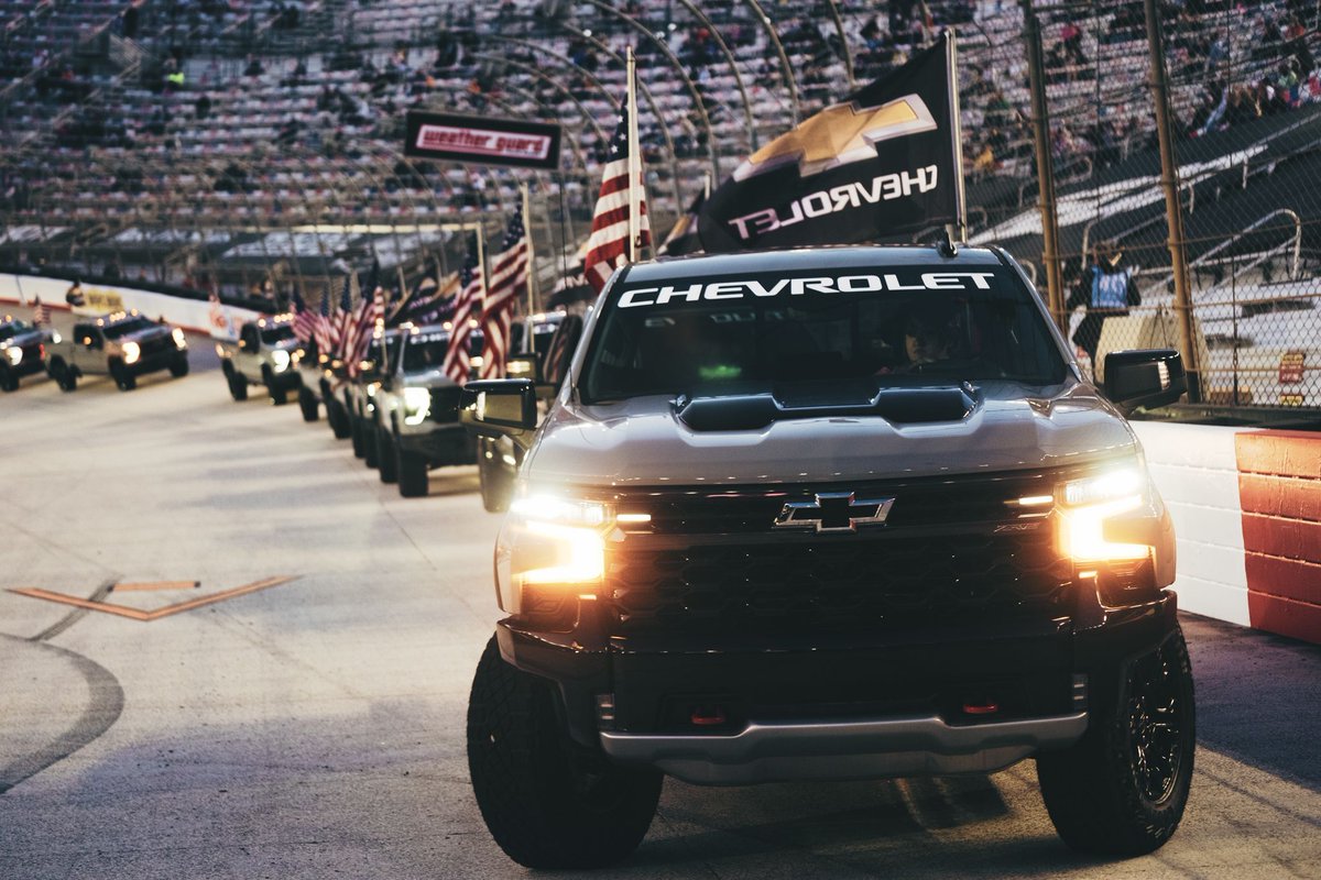 .@TeamChevy is the Official Car and Truck of BMS and the most successful brand in the NASCAR Cup Series at Bristol. Chevrolet holds 42 Manufacturer’s Cup titles in the NASCAR Cup Series, showcasing their commitment to winning both on and off the track. #NASCARLegends