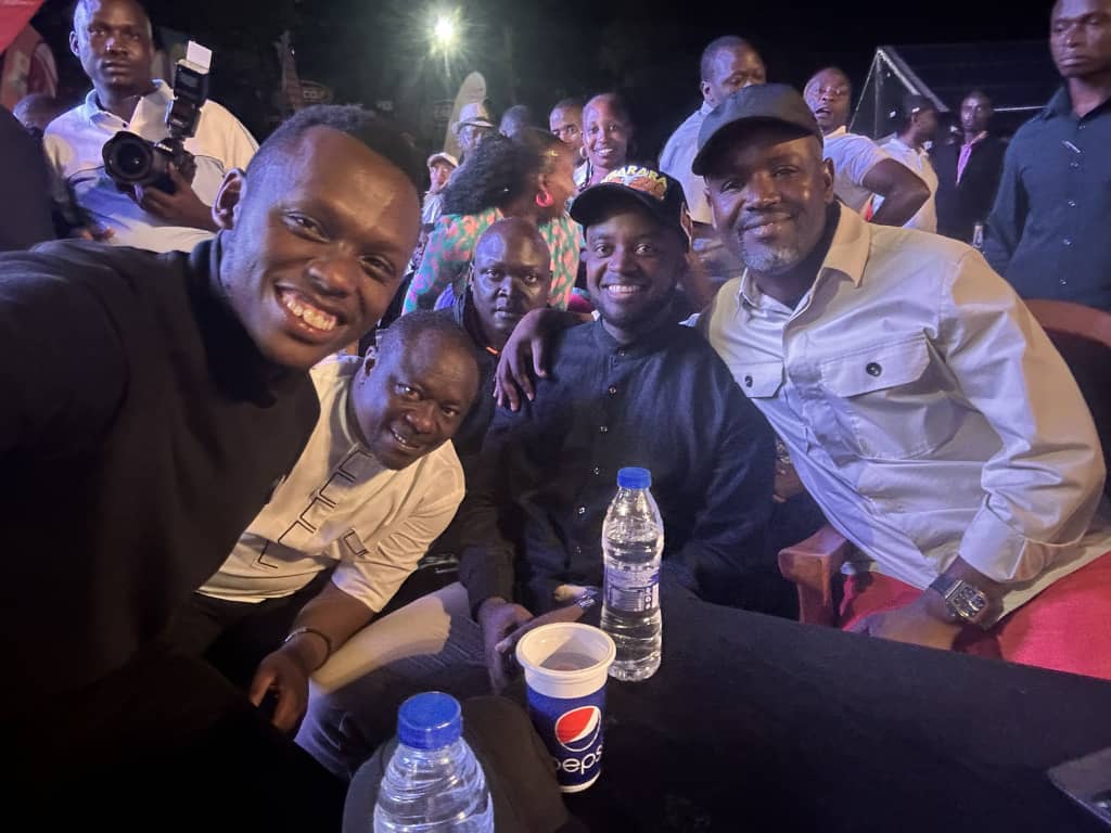 My wife and I joined the Deputy Speaker of Parliament Rt Hon @Thomas_Tayebwa and other people to support our own @Ray_G_official for his Lugogo concert yesterday. Ray G is such a talented and disciplined young man and we are proud of him!