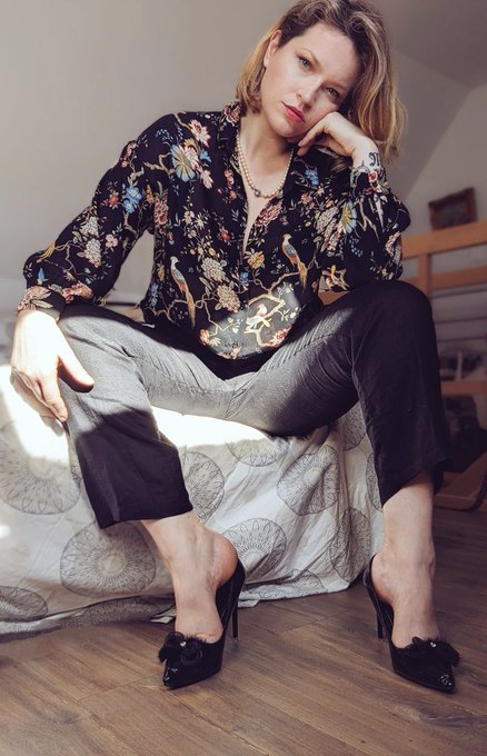 Je serai de retour d&egrave;s lundi. En live, shows et &eacute;changes Snap.  Envie d'une vid&eacute;o personnalis&eacute;e ? Commande<a href="/tag/art"class="tags"><span>#art</span></a><a href="/tag/sexy"class="tags"><span>#sexy</span></a><a href="/tag/nude"class="tags"><span>#nude</span></a><a href="/tag/erotic"class="tags"><span>#erotic</span></a><a href="/tag/blackandwhitephotog"class="tags"><span>#blackandwhitephotog</span></a>