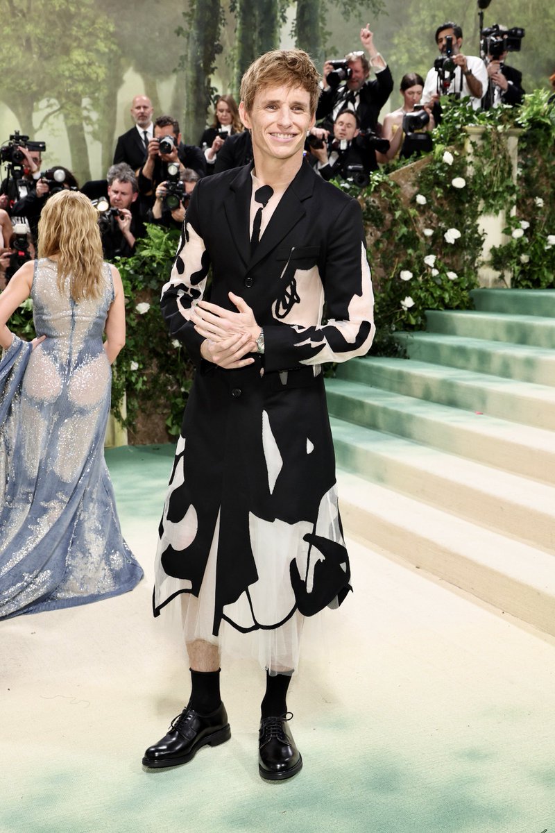 Resultado das enquetes - #MetGala 2024

Melhor look: Demi Lovato (💯%)
Pior look: Eddie Redmayne (33%)