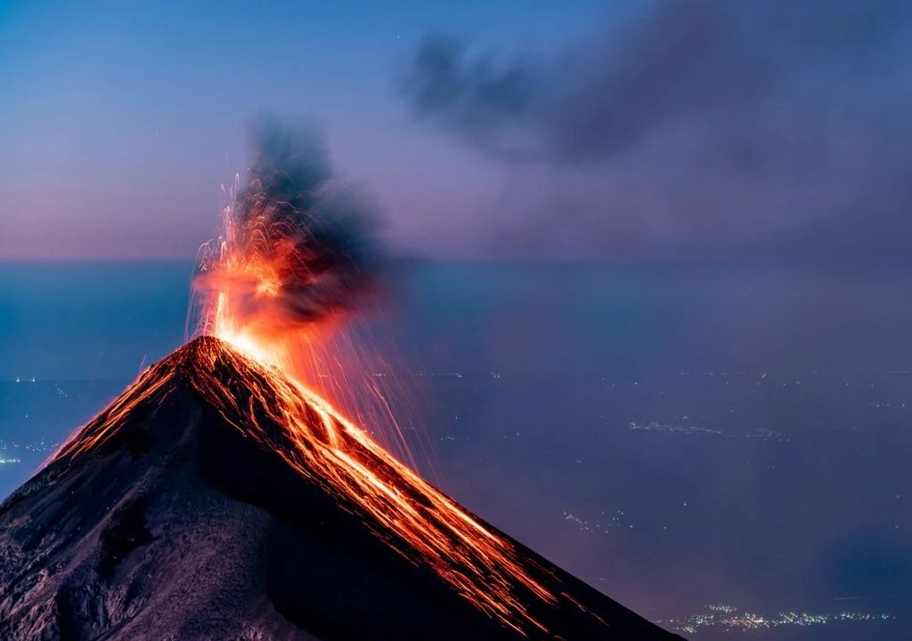Buried Deep Within: Clue to Volcanic Activity Could Improve Eruption Predictions Learn more with @KerryTaylorSmit. 👇 i.mtr.cool/amrhrinanq