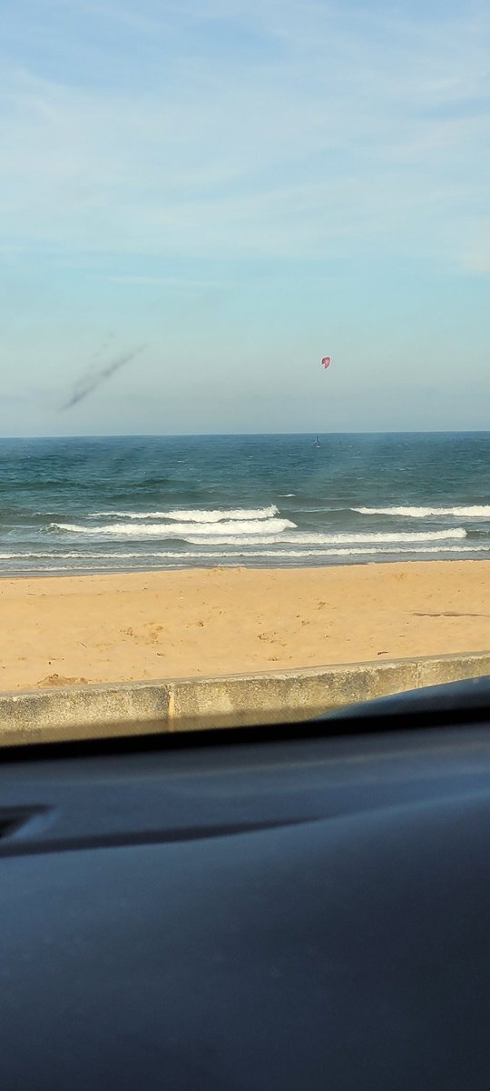 Beach season! Woop. Lazy sun and salty air, ciders back home. The longest amount of possible time before winter again. Bliss.