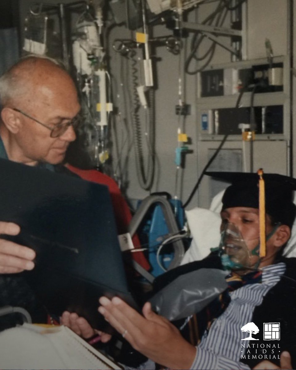 Today, another class of #UCBerkeley students will graduate Sergio Anguiano received his diploma from #Cal 31 years ago. Sergio fought through #AIDS to graduate with top honors, celebrating with a ceremony in his hospital room: aidsmemorial.org/post/sergio-an…