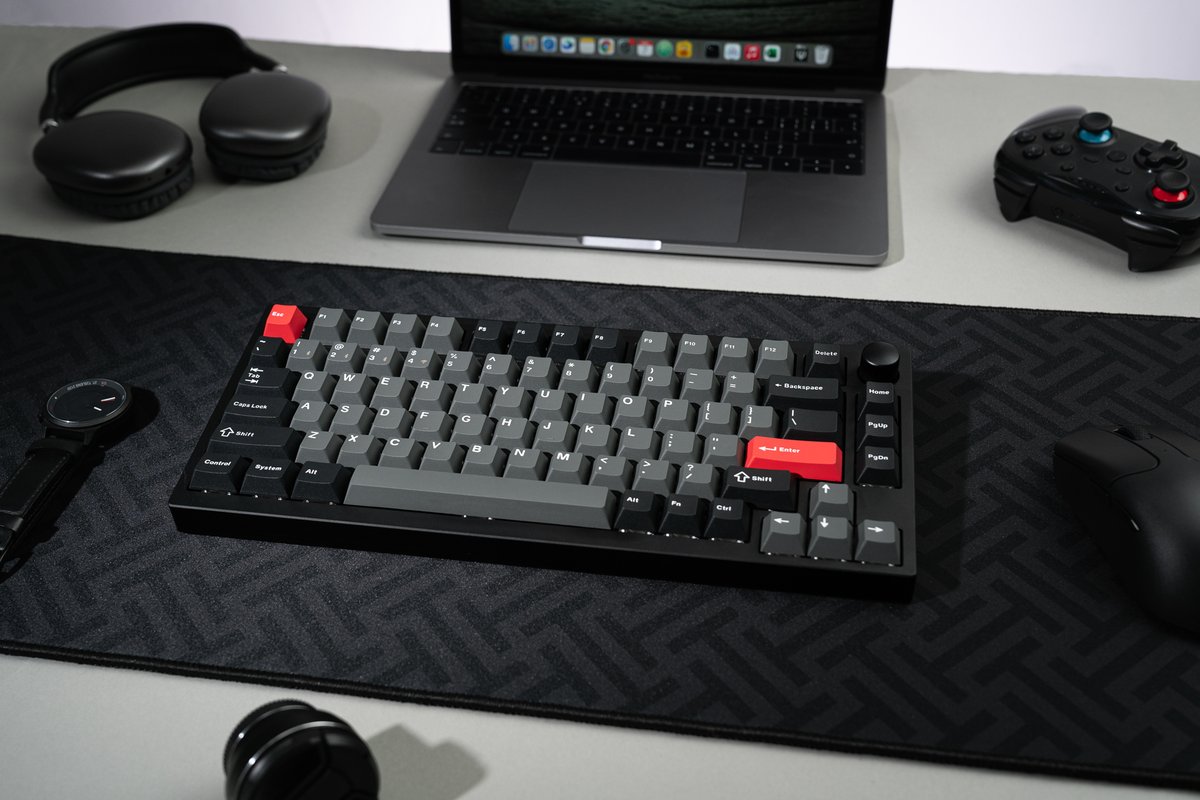 Lemokey P1 is here to elevate your setup with its 75% full metal mechanical gaming keyboard design, adding a touch of black perfection 💎 😈😎! Enjoy seamless typing thanks to its top-notch features, like the Arm chip (MCU) armed with 256K Flash!