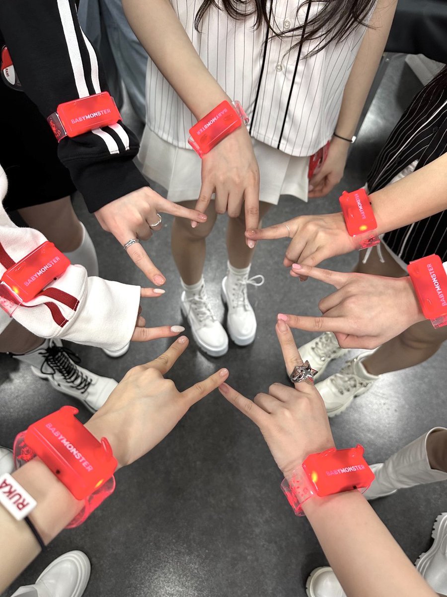 raintjun's tweet photo. wrapped up day 1 successfully! let's make the venue shine even redder tomorrow 🔥 https://t.co/Hs8mtrGSty
