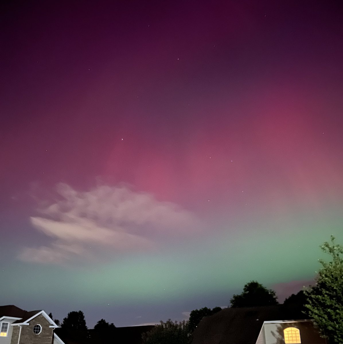 CCASH90's tweet image. This was such a beautiful experience, Northern Lights in #Pittsburgh wowwwww is all I could say 🤩 #NortherLights #Auroraborealis @WPXI @NWSPittsburgh