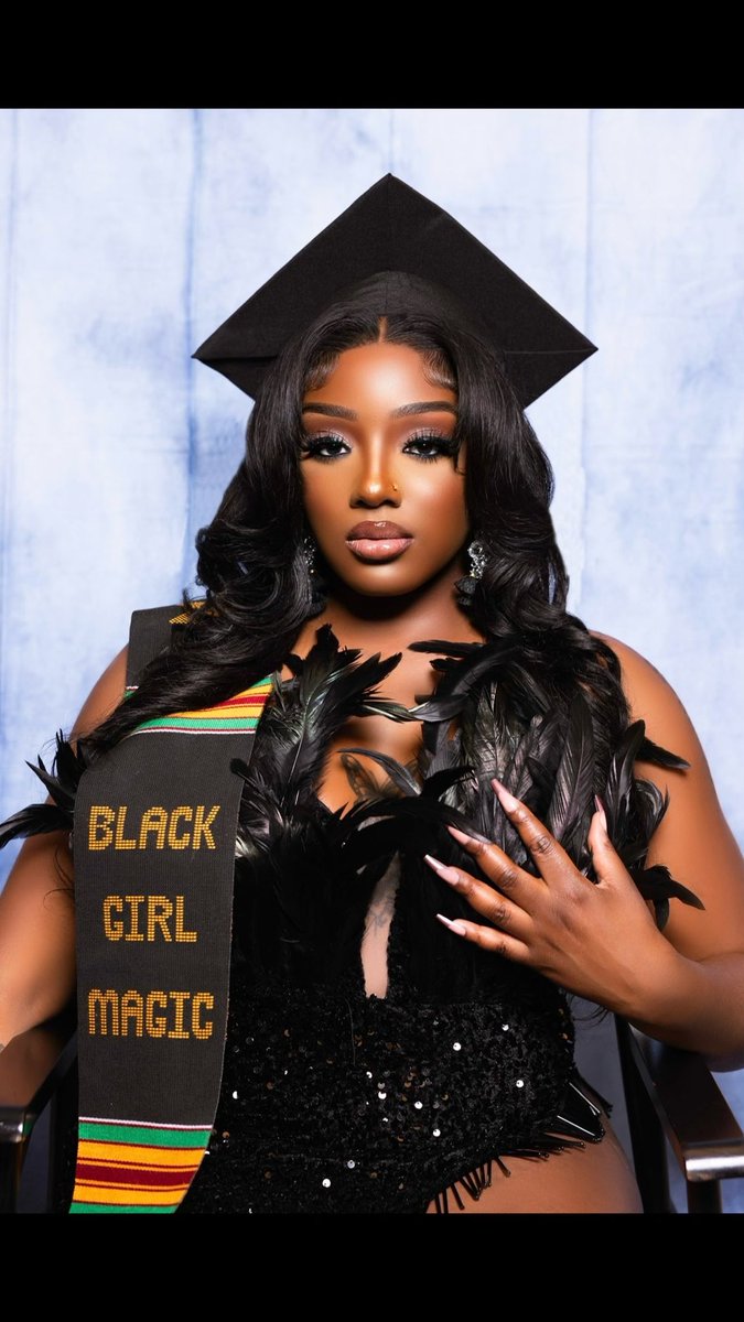 itss_mariii's tweet image. It’s done.🎓