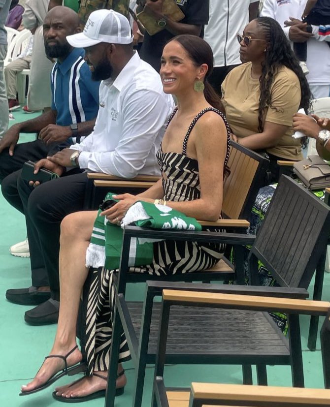 MeghansMole©️ tweet media