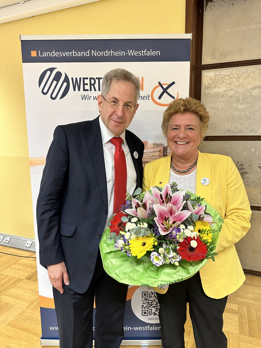 Die WerteUnion um Dr. Hans Georg Maaßen hat heute in Siegen ihren Landesverband NRW gegründet. Dabei wählten 95 Stimmberechtigte mit 90 Prozent der Stimmen die ehemalige CDU-Bundestagsabgeordnete Sylvia Pantel zur Landesvorsitzenden. Zur Stellvertreterin wählten die