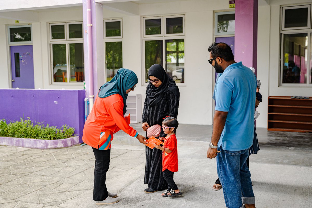 We had a great time joining and supporting 'Ranthari' Children's evening organised by the Child Development Center (CDC) of @KRHmv, held specially for children with special needs. Loved to meet so many happy kids with their families 🧡 📸 by Kulhudhuffushi Regional Hospital