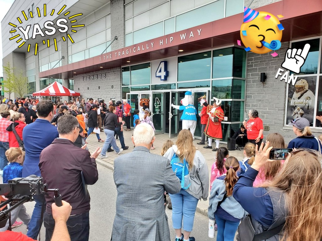 Nicolle Domnik (@nicolledomnik) on Twitter photo It begins!! Welcome to <a href="/STEMygk/">Science Rendezvous Kingston</a> <a href="/sci_rendezvous/">Science Rendezvous</a> 2024 at <a href="/SlushPuppiePL/">Slush Puppie Place</a> !! 🔬
Come visit the #ICPL, <a href="/QueensRIU/">Respiratory Investigation Unit</a>, <a href="/QueensuCPU/">Queen's CardioPulmonary Unit (QCPU)</a> and many more!
#SciRen #2024ScienceRendezvous #Explore #Create #Innovate #YGK It begins!! Welcome to <a href="/STEMygk/">Science Rendezvous Kingston</a> <a href="/sci_rendezvous/">Science Rendezvous</a> 2024 at <a href="/SlushPuppiePL/">Slush Puppie Place</a> !! 🔬
Come visit the #ICPL, <a href="/QueensRIU/">Respiratory Investigation Unit</a>, <a href="/QueensuCPU/">Queen's CardioPulmonary Unit (QCPU)</a> and many more!
#SciRen #2024ScienceRendezvous #Explore #Create #Innovate #YGK