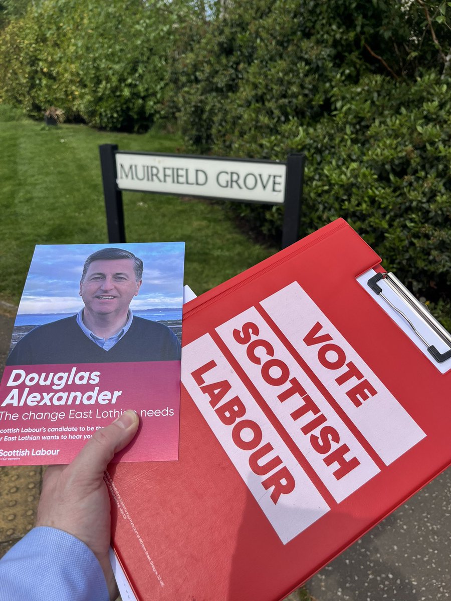 Great to be out and about over last two days chatting to people in Gifford and Dunbar. Voters who are demanding a #change of two failing governments. The beautiful weather also adds a #spring to the step. @D_G_Alexander