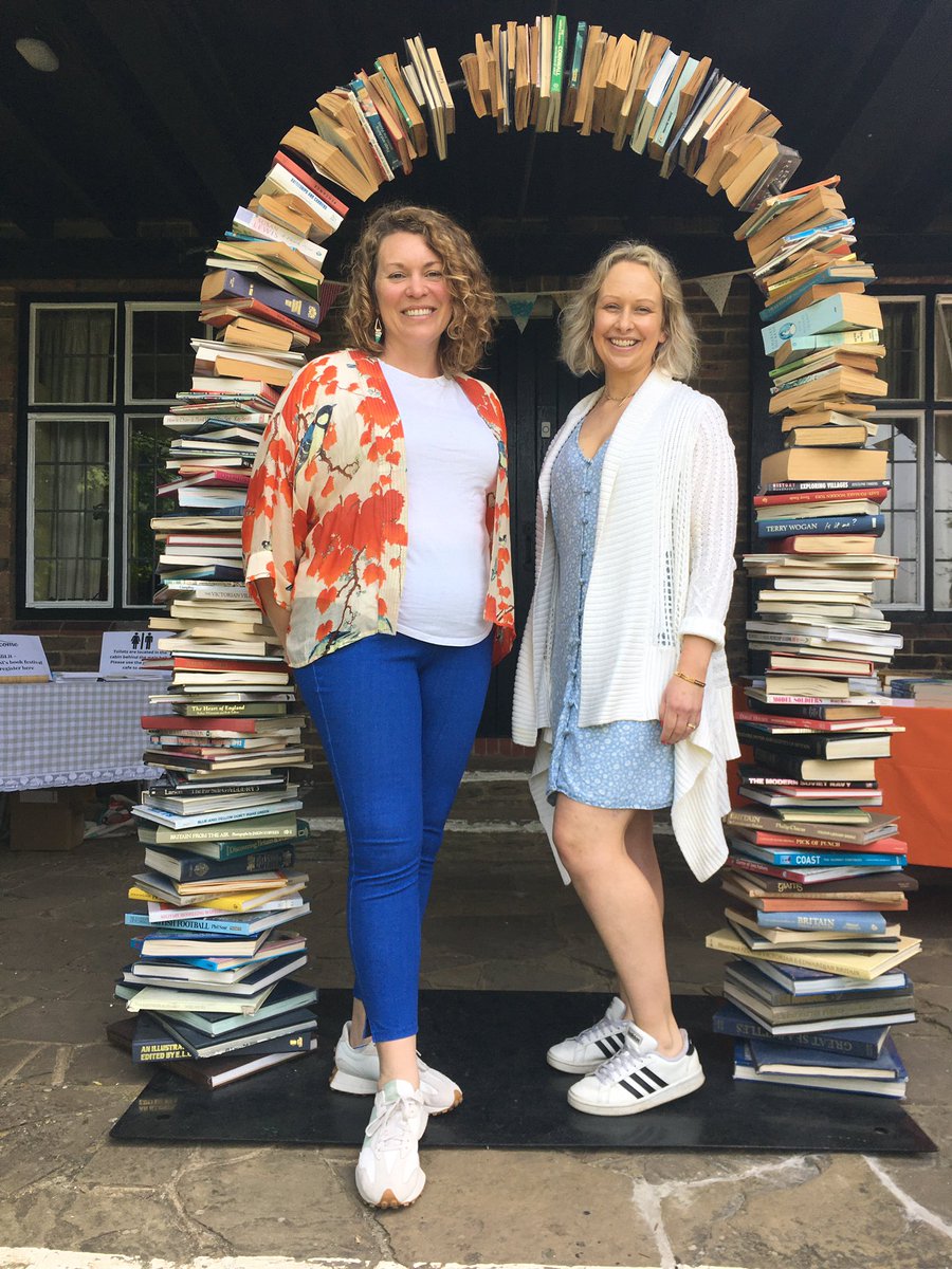 DEWhiteAuthor's tweet photo. So much fun delivering our Find Your Creative Spark workshop at Billingshurst Literary Festival today! With author pal @LBrace1 as part of @BluePierBooks 🎉📚 https://t.co/yZ1vBXyMKx