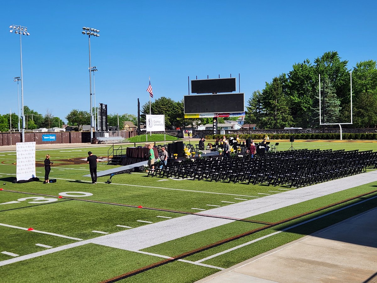 It's commencement day at @Quincy_U! The weather is perfect. Looking forward to celebrating with our newest alumni! #commencement2024 #Classof2024 @QUHawks #QuincyUniversity
