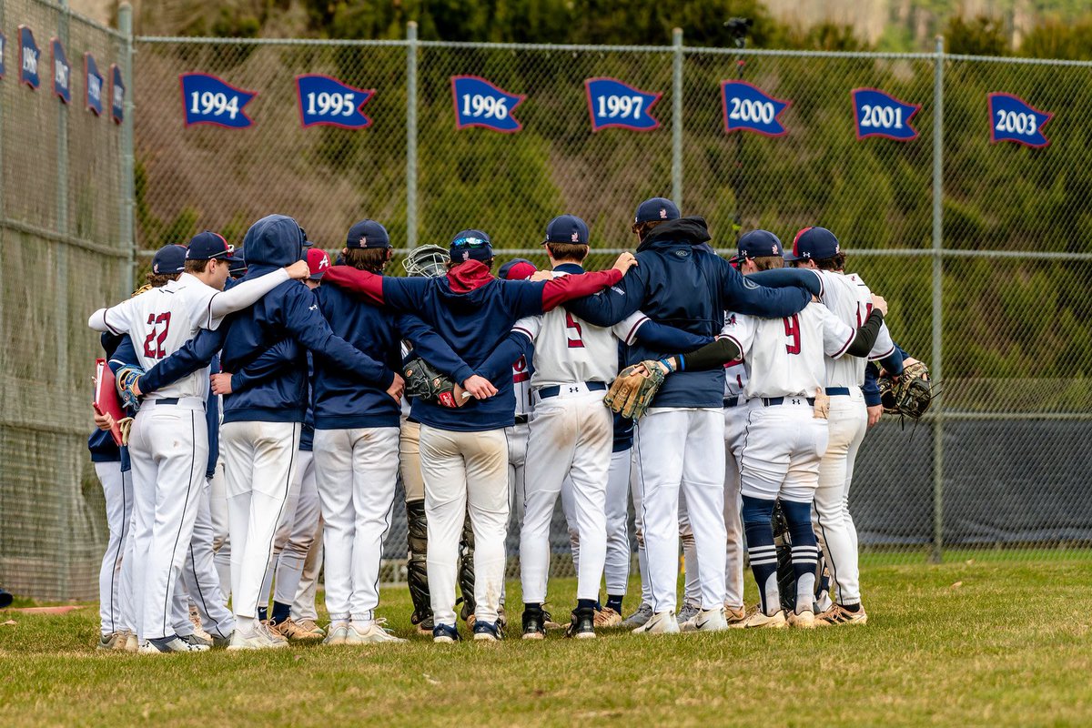 Senior Day Celebrations 🎓 Baseball: 1:55PM Lacrosse: 2:15PM